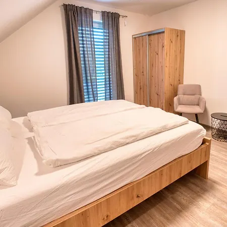 Minka Homestay szállás Kamna Gorica