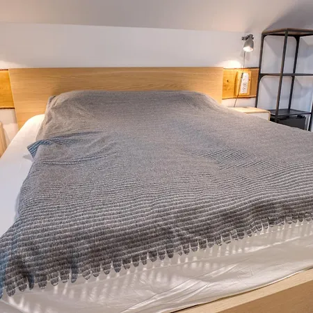 Minka * Kamna Gorica