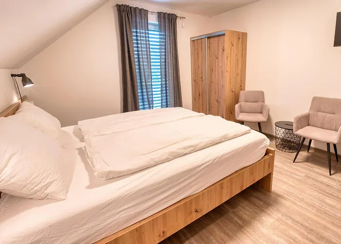 Minka Δωμάτια σε οικογενειακή κατοικία Kamna Gorica